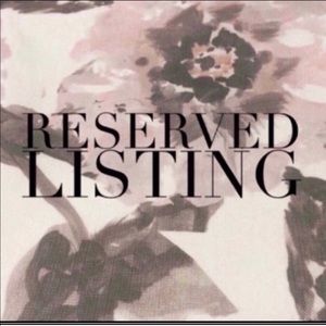 Reserved Listing - @louloubelle888 - surprise box